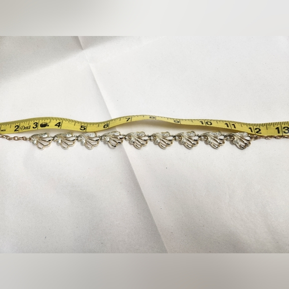 Sarah Coventry Frosted feather necklace 1961 17" - Picture 3 of 8